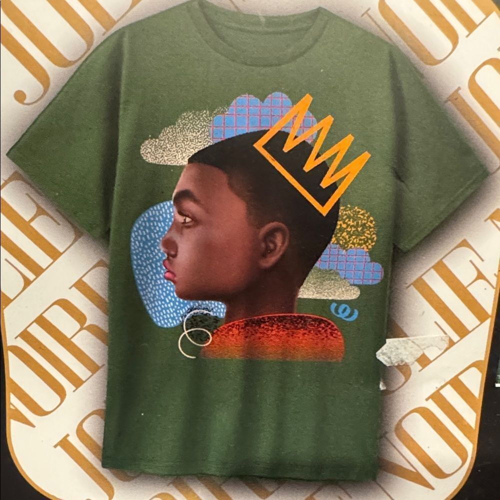 SZ 10/12 Boys Graphic Green T-Shirt‎ with Crown Design